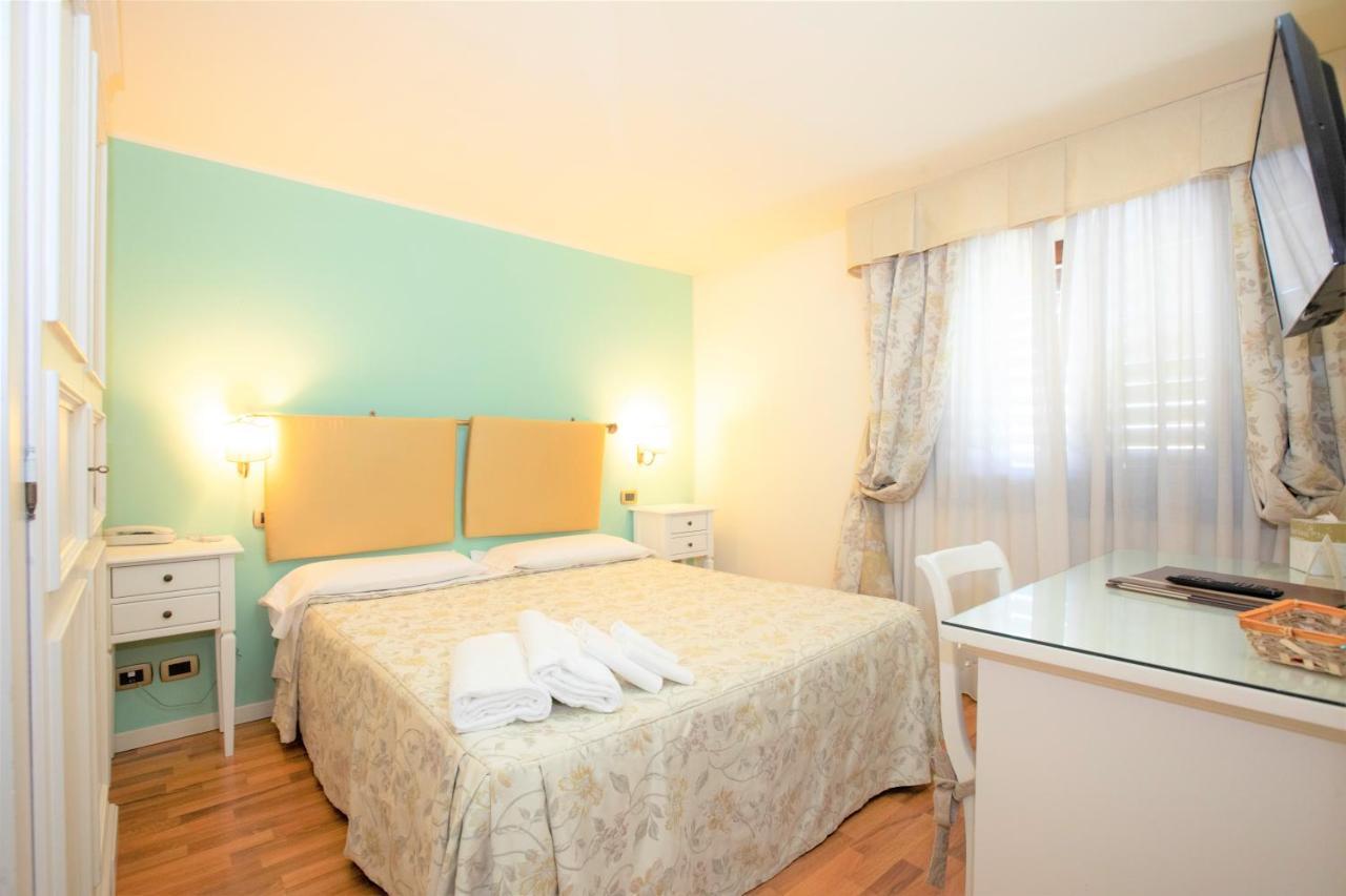 Hotel Arcobaleno Sienne Extérieur photo