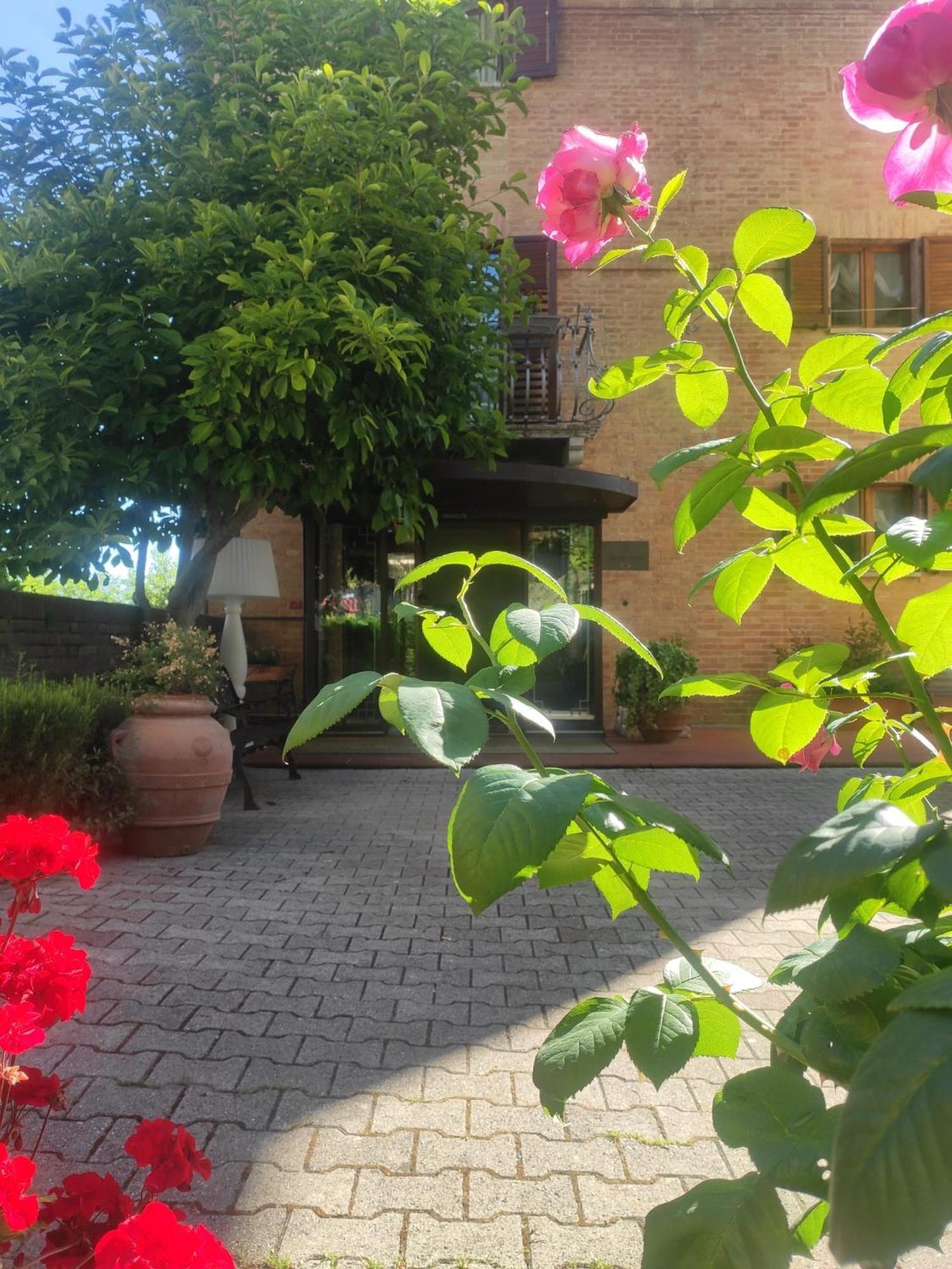 Hotel Arcobaleno Sienne Extérieur photo